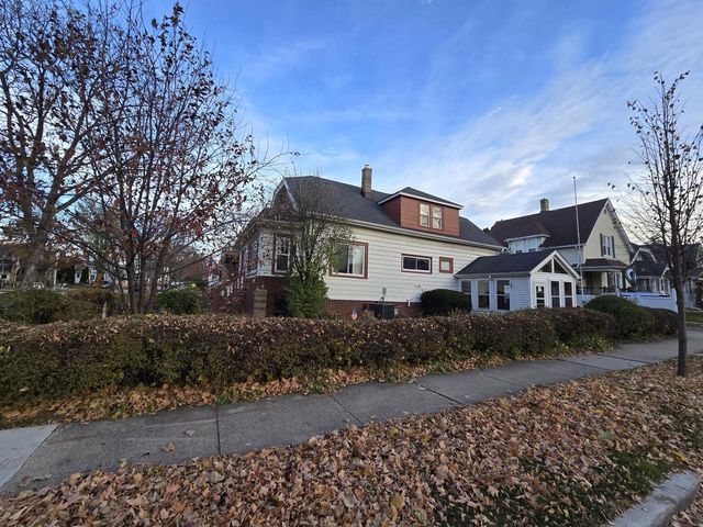 7749 W Rogers STREET, West Allis, WI 53219