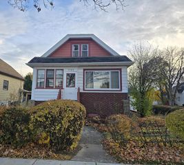 7749 W Rogers STREET, West Allis, WI 53219