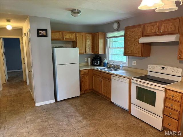 981 Westridge Drive, Pacific, MO 63069