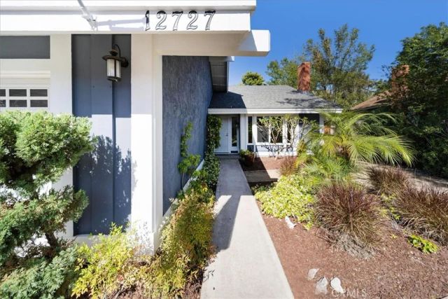12727 Benavente, San Diego, CA 92129