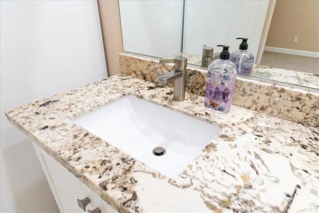 12727 Benavente, San Diego, CA 92129