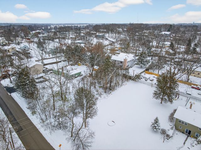35563 N Hillside Avenue, Round Lake Beach, IL 60073