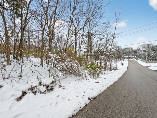 35563 N Hillside Avenue, Round Lake Beach, IL 60073