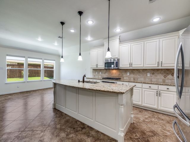 704 Fortinbras Drive, Mckinney, TX 75071