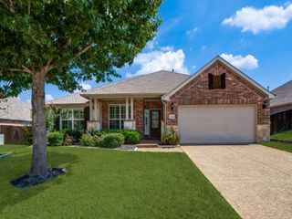 704 Fortinbras Drive, Mckinney, TX 75071