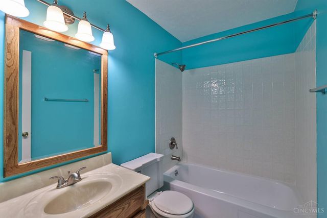 5027 Giles Court, Delhi Twp, OH 45238