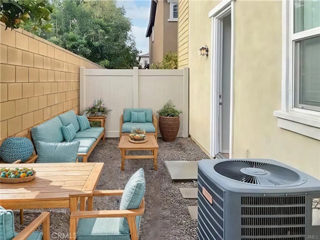 3272 Garons Lane, Riverside, CA 92503