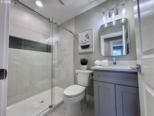3716 Ne 114TH Ave, Portland, OR 97220