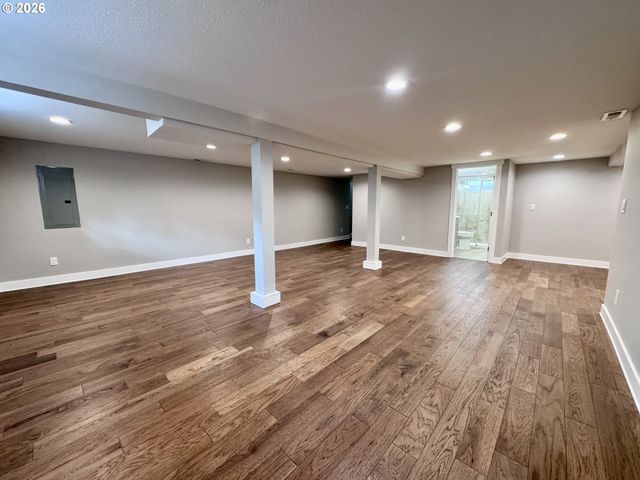 3716 Ne 114TH Ave, Portland, OR 97220