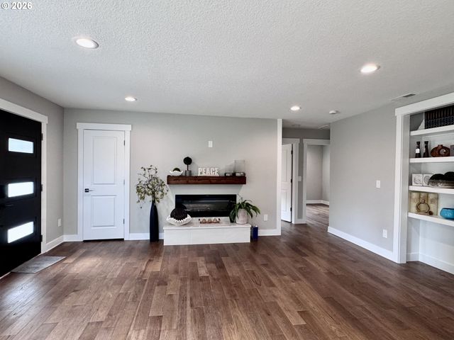 3716 Ne 114TH Ave, Portland, OR 97220