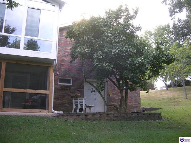 734 Cherrywood Drive, Radcliff, KY 40160