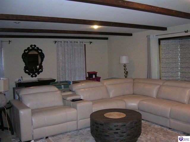 734 Cherrywood Drive, Radcliff, KY 40160
