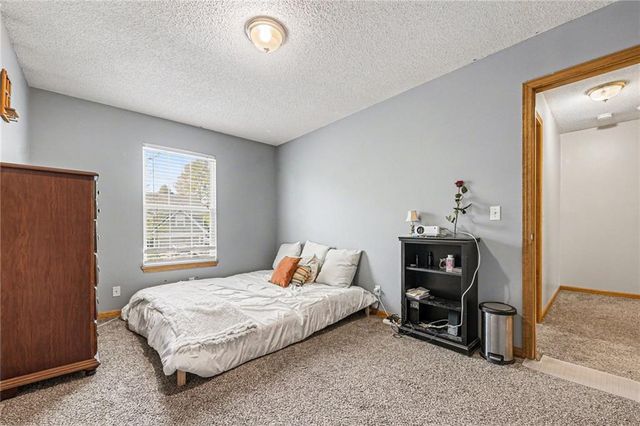 21605 W 50th Terrace, Shawnee, KS 66226