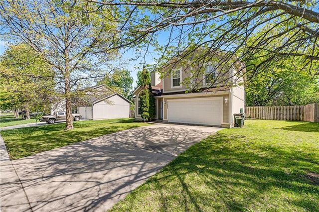 21605 W 50th Terrace, Shawnee, KS 66226