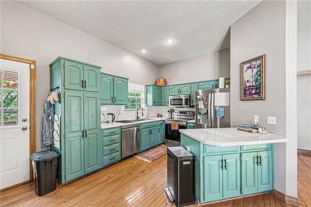 21605 W 50th Terrace, Shawnee, KS 66226