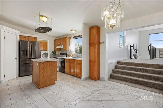 583 E 300 S, Jerome, ID 83338