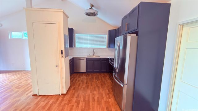 94-1086 Lumihoahu Street Upstairs, Waipahu, HI 96797