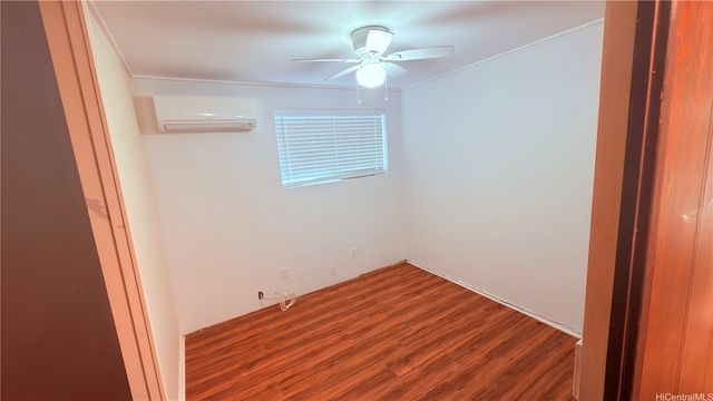 94-1086 Lumihoahu Street Upstairs, Waipahu, HI 96797
