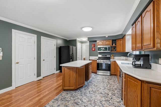 2038 Jd Circle, Berea, KY 40403