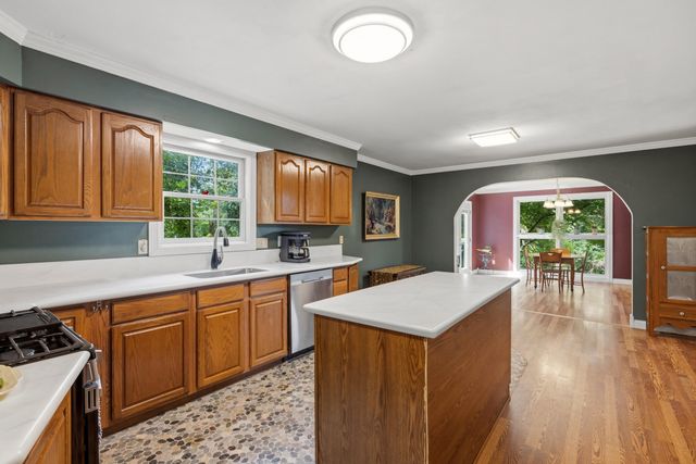 2038 Jd Circle, Berea, KY 40403