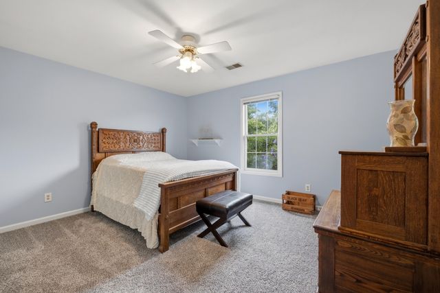 2038 Jd Circle, Berea, KY 40403
