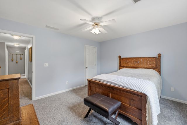 2038 Jd Circle, Berea, KY 40403