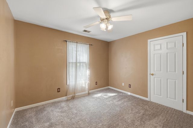 2038 Jd Circle, Berea, KY 40403