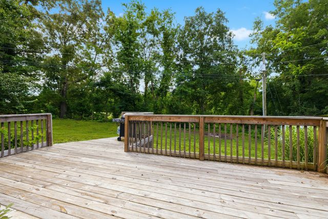 2038 Jd Circle, Berea, KY 40403
