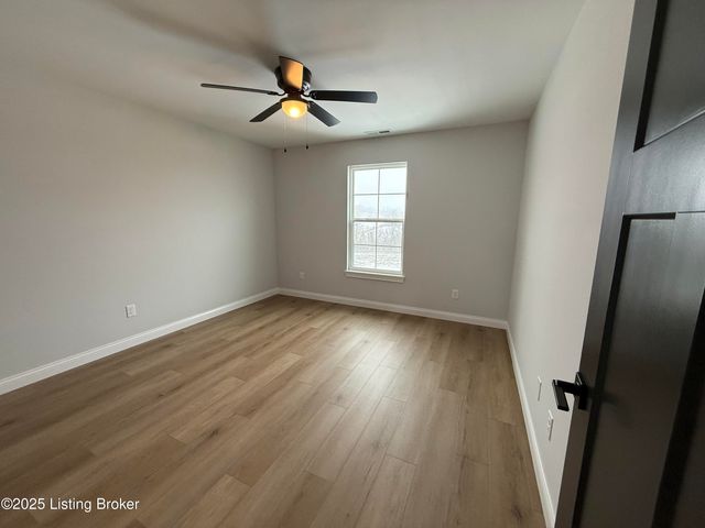 109 Cassidy Dr, Taylorsville, KY 40071