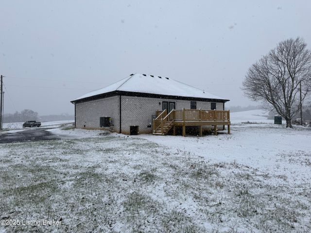 109 Cassidy Dr, Taylorsville, KY 40071