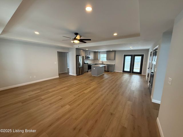 109 Cassidy Dr, Taylorsville, KY 40071