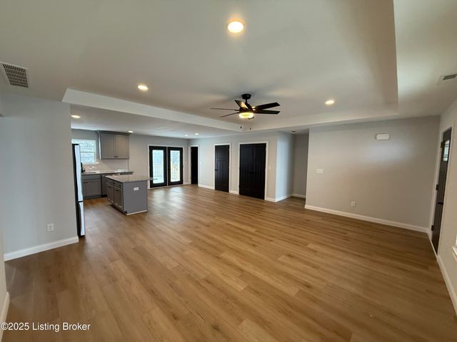 109 Cassidy Dr, Taylorsville, KY 40071