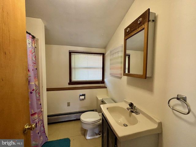 225 CENTRE ST, Langhorne, PA 19047