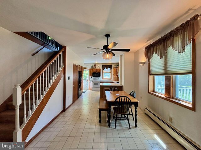 225 CENTRE ST, Langhorne, PA 19047