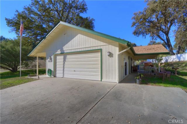 40410 Goldside Drive, Oakhurst, CA 93644