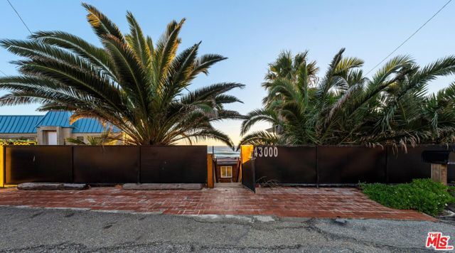 43000 Pacific Coast Highway, Malibu, CA 90265