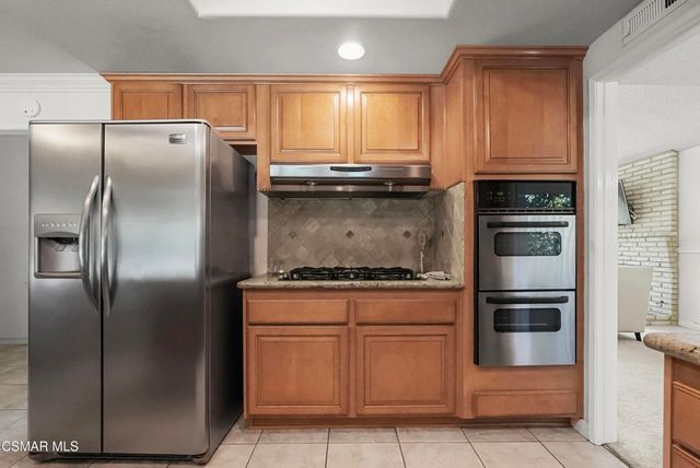 6403 Bayberry Street, Oak Park, CA 91377