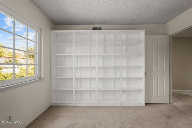 6403 Bayberry Street, Oak Park, CA 91377