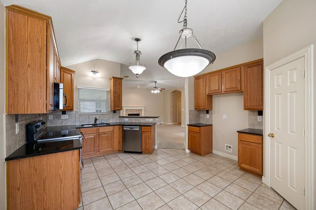 3310 Woodwick, Montgomery, TX 77356