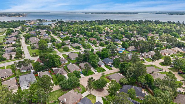 3310 Woodwick, Montgomery, TX 77356