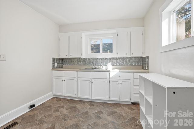 358 N Cleghorn Street, Rutherfordton, NC 28139