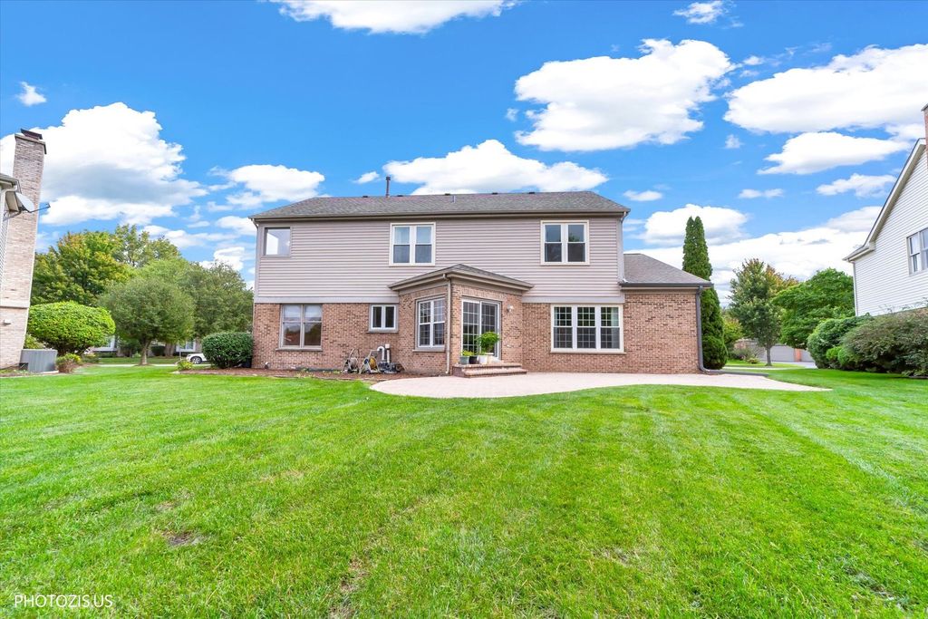 730 Castlerea Lane, Des Plaines, IL 60016 — photo 2