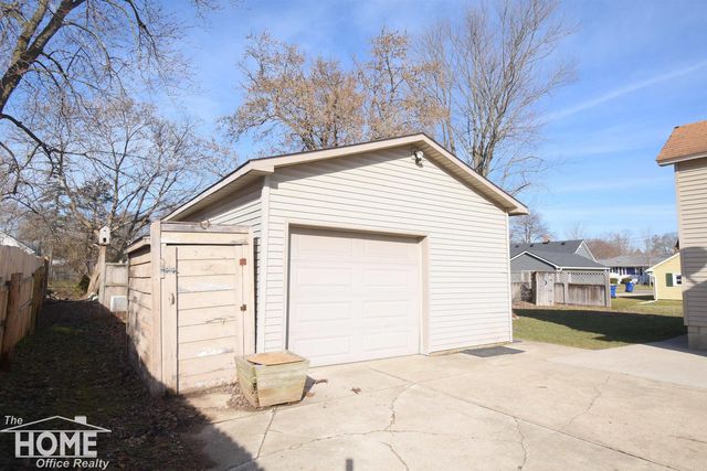 310 S Mcdonnell Street, Corunna, MI 48817