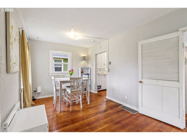 1820 Se 6TH Ave, Camas, WA 98607