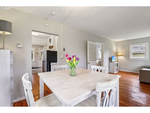 1820 Se 6TH Ave, Camas, WA 98607