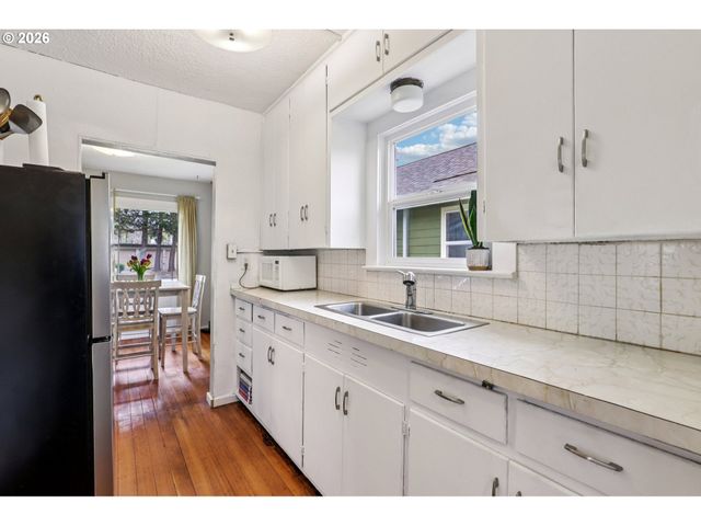 1820 Se 6TH Ave, Camas, WA 98607