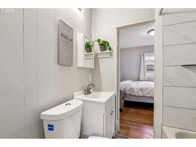 1820 Se 6TH Ave, Camas, WA 98607