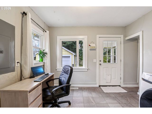 1820 Se 6TH Ave, Camas, WA 98607