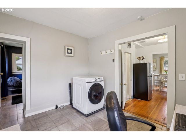 1820 Se 6TH Ave, Camas, WA 98607