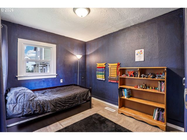 1820 Se 6TH Ave, Camas, WA 98607